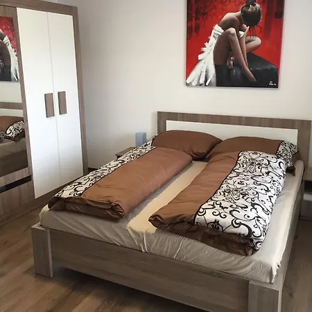 House 8 *
