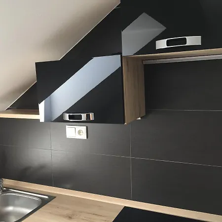House 8 *
