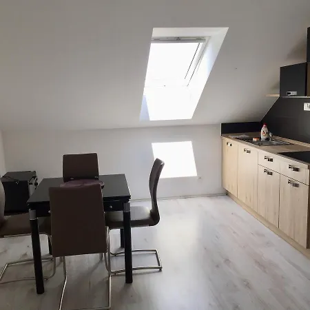 House 8 *